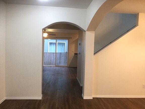 3rd image of 7321 178th St E