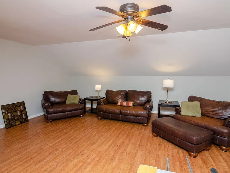 306 Wedgewood Ct — Photo 20