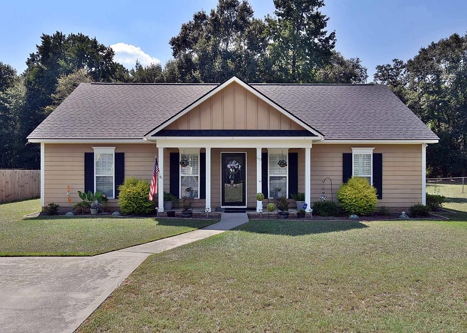 1st image of 140 Toccoa Dr
