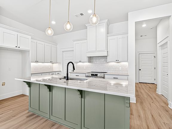 5th image of 6809 Fir St