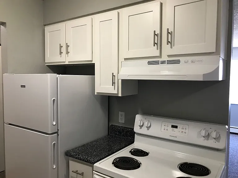 Prospect Pointe Apartments — Photo 39