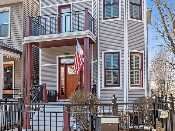 2nd image of 4158 N Oakley Ave