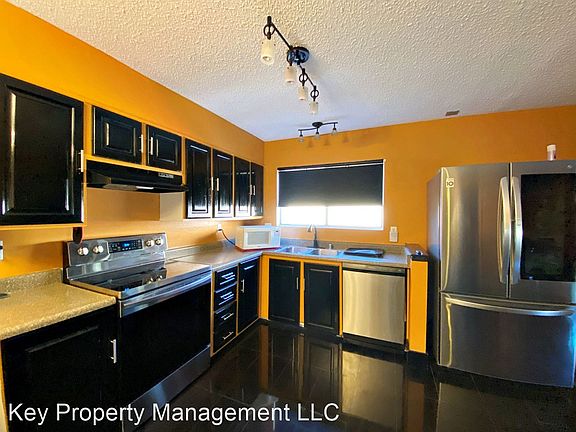 5th image of 4694 Monterey Cir Unit 4