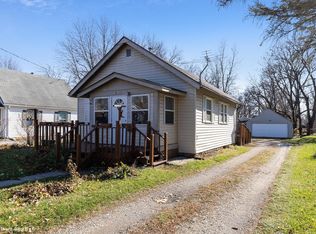 2819 Maple St, Des Moines, IA 50317