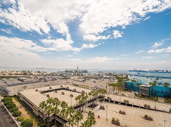 4th image of 388 E Ocean Blvd Unit 1002