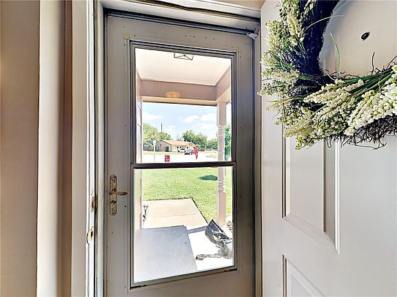 2nd image of 400 Giles Ct