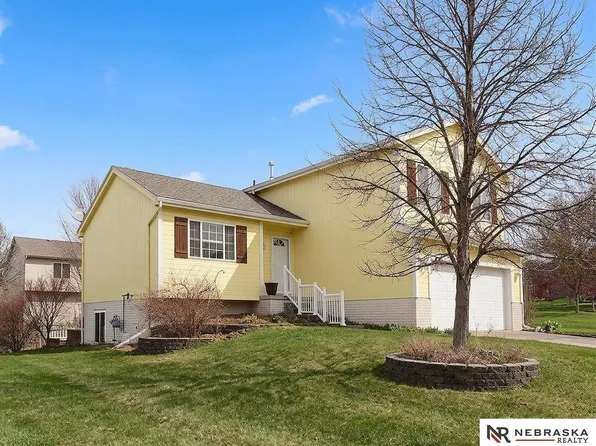 16364 Butler Ave, Omaha, NE 68116