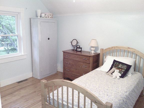 2nd image of 15231 Elmcrest Ave N