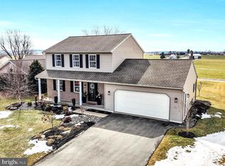 10 Georgie Ln, Richland, PA 17087