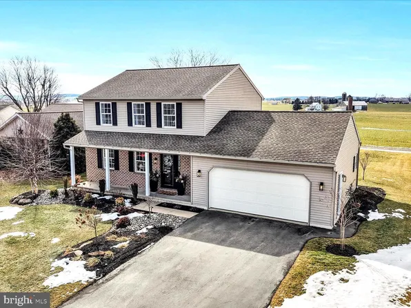 10 Georgie Ln, Richland, PA 17087