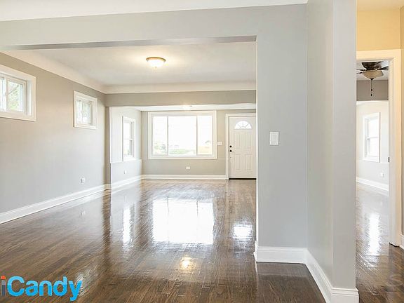 5th image of 411 Beach Ave