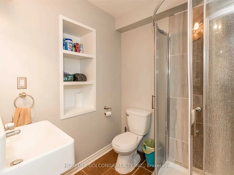 22 Dunsmore Ln #BASEMENT — Photo 10