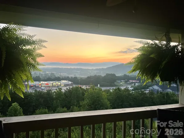 55 Rotunda Cir Lot 1403, Asheville, NC 28806