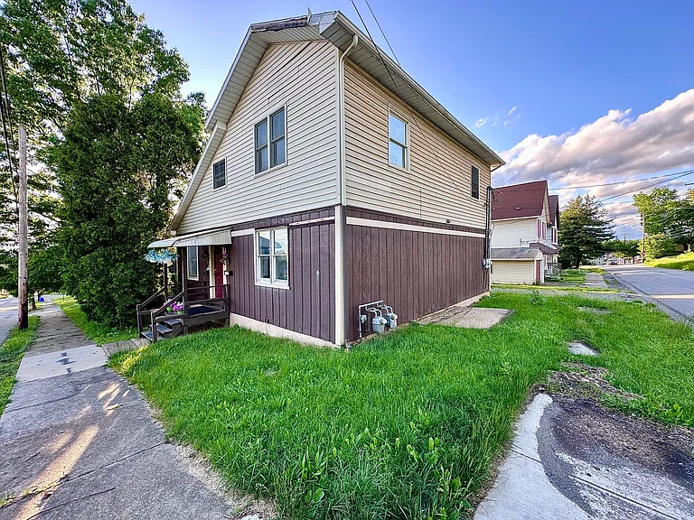 613 Countyline St #1 — Photo 4