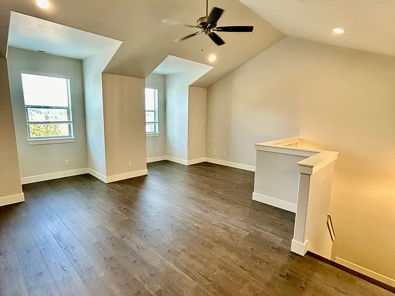 20496 Empire Ave — Photo 10