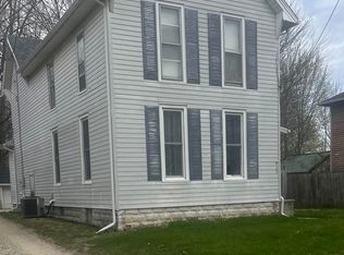 928 Division St, Huntington, IN 46750