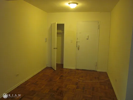 Rented by Kian Realty | media 4