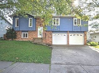 940 Hancock Dr, Decatur, IL 62521