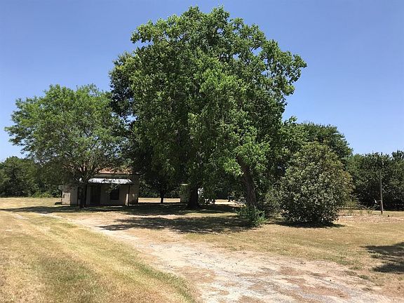 2nd image of 8161 County Road 330