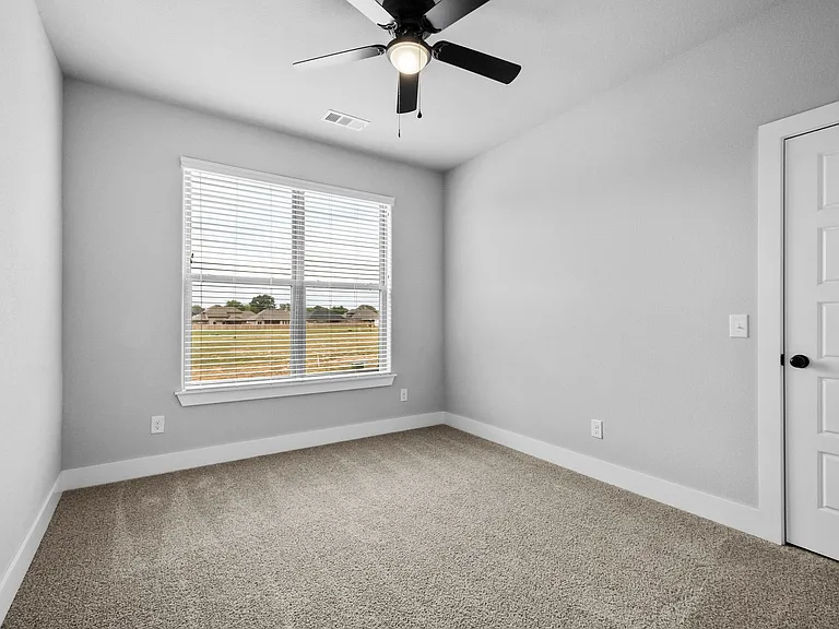 4805 SW Scarlet Oak St — Photo 24