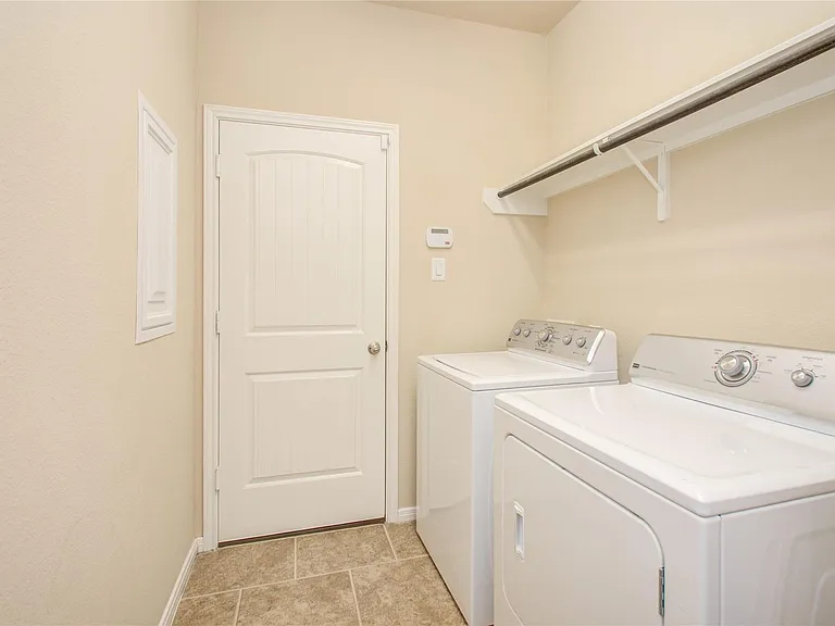 8710 Austin Thomas Dr — Photo 30