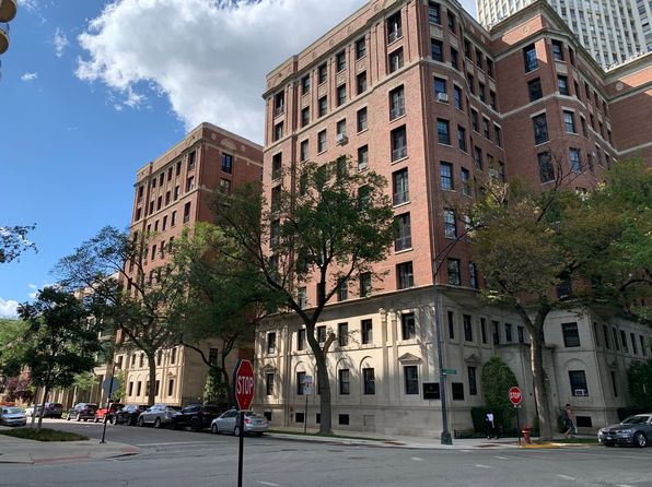 2600 N Lakeview Ave APT 3E