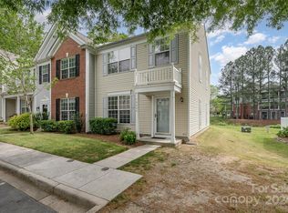 6604 Rothchild Dr, Charlotte, NC 28270