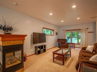 705 Aztalan Dr, Madison, WI 53718