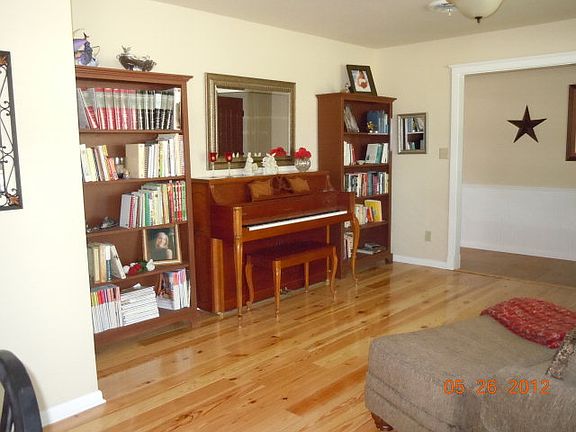 2nd image of 101 Hampshire St