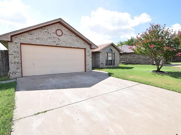 5th image of 3902 Water Oak Dr