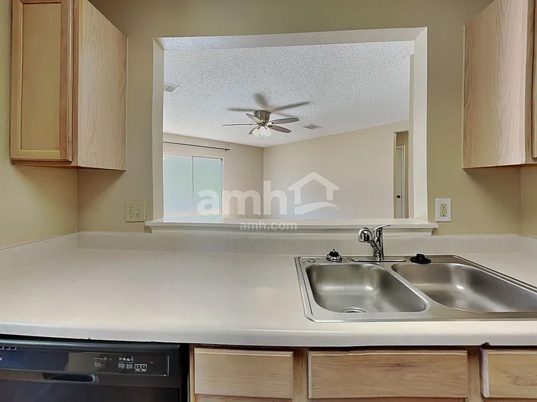 9254 Village Brown — Photo 3