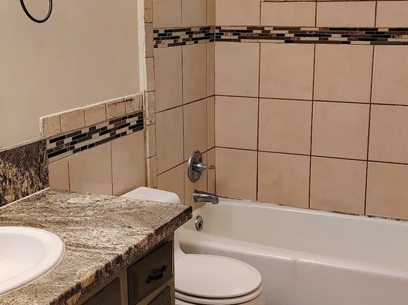 5004 Belcrest Ave, Bakersfield, CA 93309