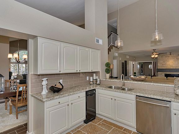 4th image of 4958 E Aire Libre Ave