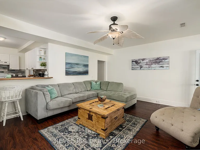 3819 Terrace Ln — Photo 9
