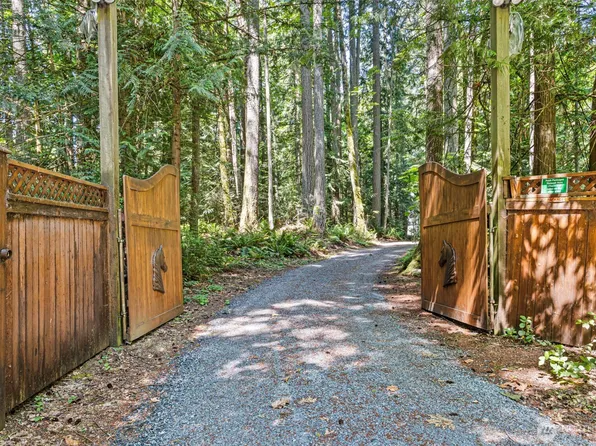 2015 290th Avenue NE, Carnation, WA 98014