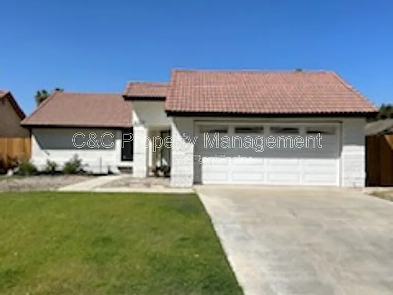 8912 Carvalho Ct — Photo 1