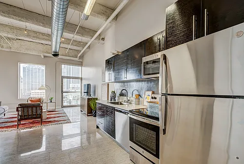 Thurman Lofts Photo 1