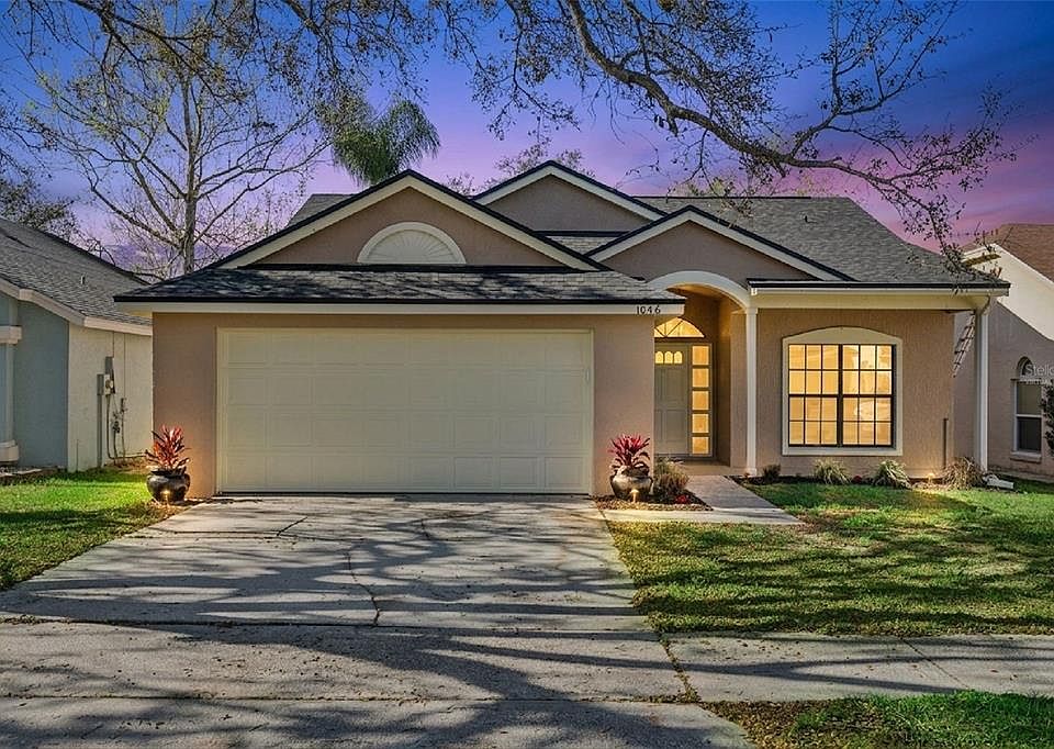 1st image of 1046 WHITTIER CIRCLE