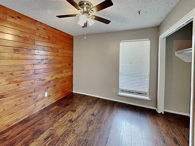 701 Admiralty Way — Photo 13