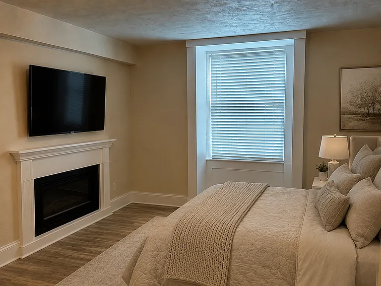 224 E Garden St #148 — Photo 1
