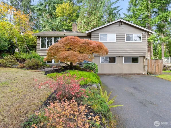 17015 32nd Avenue NE, Lake Forest Park, WA 98155