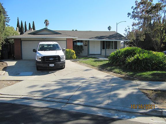 2nd image of 1612 Stone Creek Dr