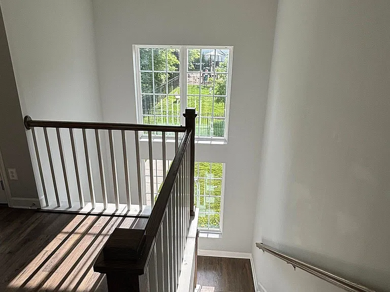 8004 Vibrant Pl — Photo 23