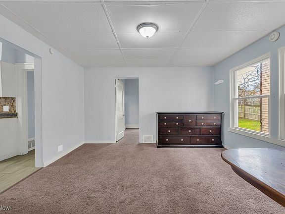 5th image of 8006 Maryland Ave