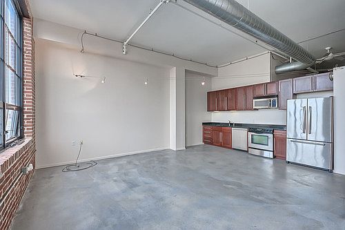 1st image of 1720-1724 Chouteau Ave #206