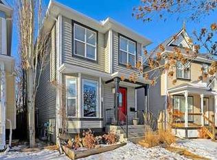 7 NE Prestwick Cres SE, Calgary, AB T2Z3L9