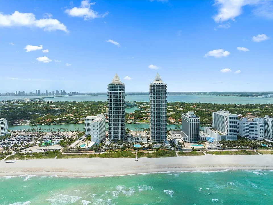 4775 Collins Ave #2408
