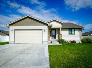209 Switchgrass St, Grand Island, NE 68803