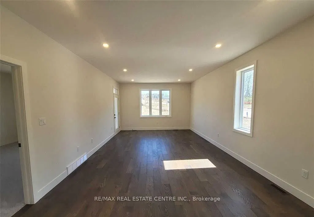 2 bed, $2,600 — Photo 3