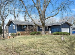 5912 Walnut Dr, Edina, MN 55436
